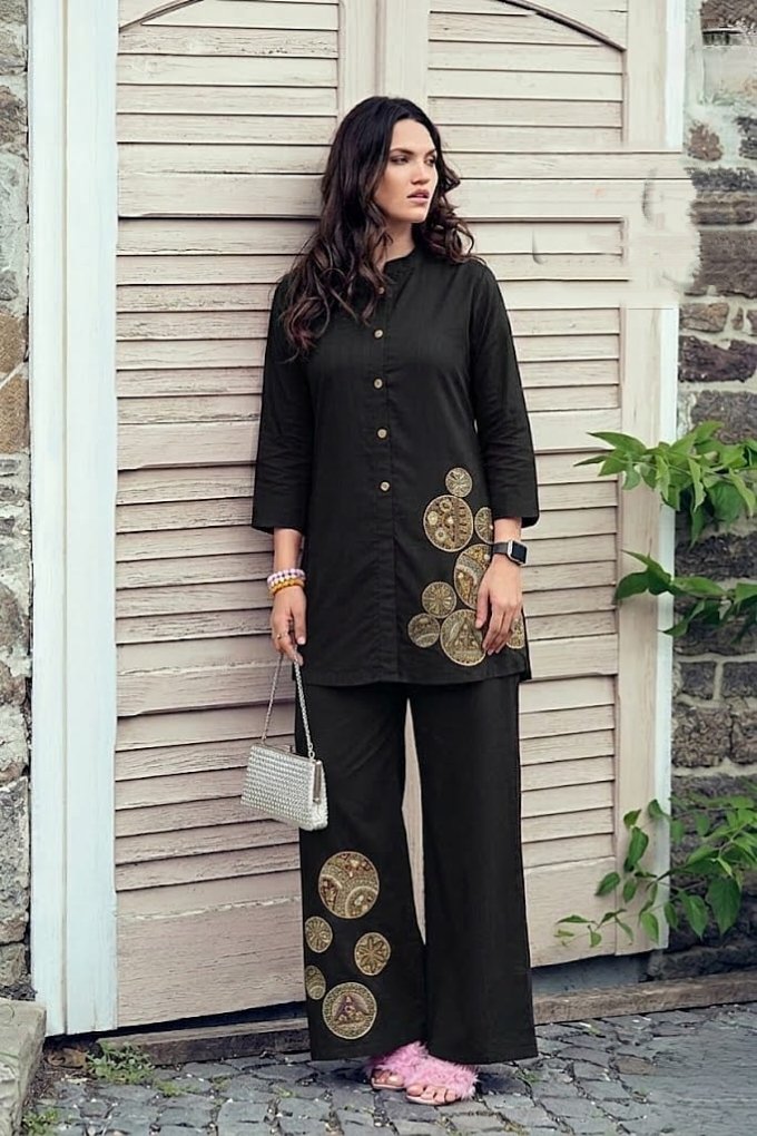 Trendy Rayon Slub Co-Ord Set With Beautiful Embroidery Work