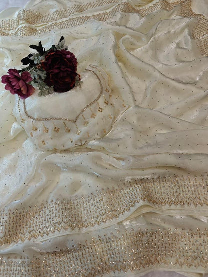 Stunning White Soft Space Silk Saree With Dual Shaded Fabric