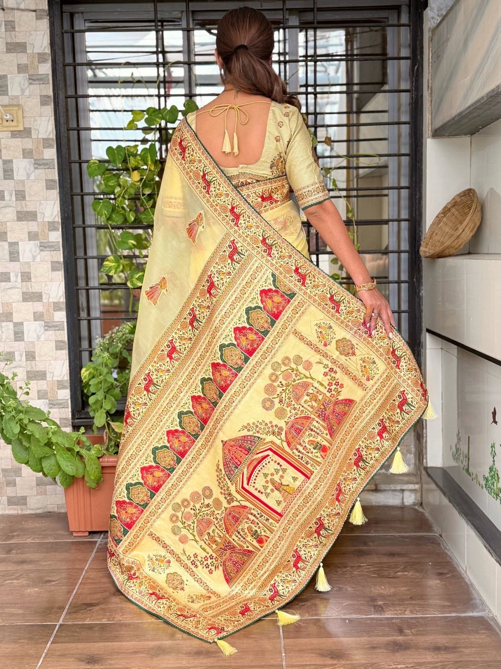Cream Pure Organza Jacquard Saree With Running Blouse