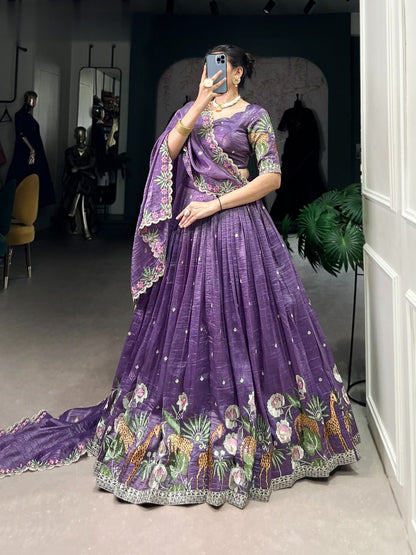 Latest Gold Crush Lehenga Choli With Thread Embroidery Work