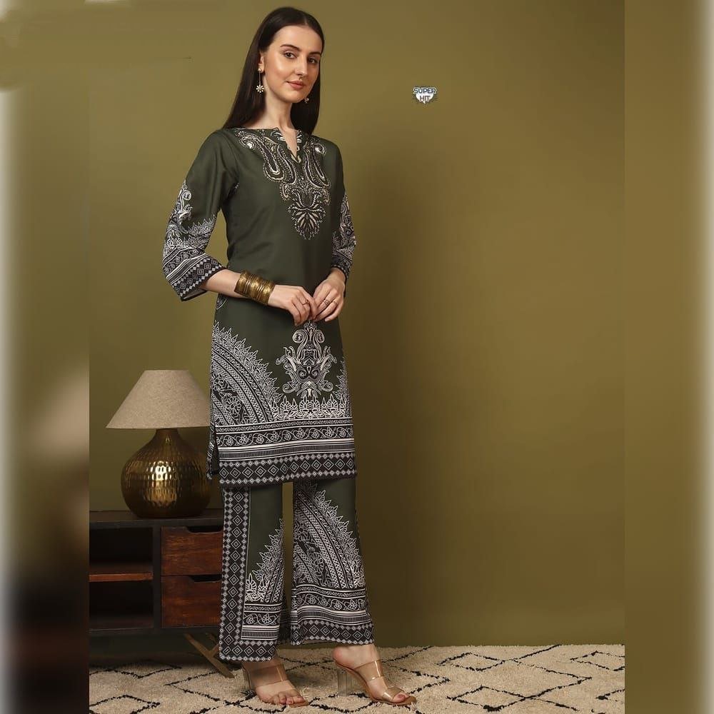 Classy Designer Rayon Co-Ord Set With Printed Work