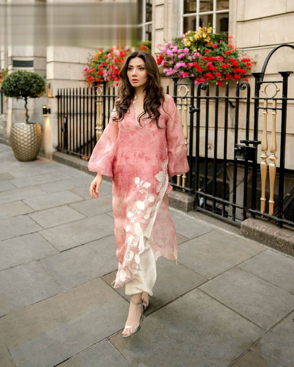 Classy Pink Organza Floral Kurta Suit With Mirror Work