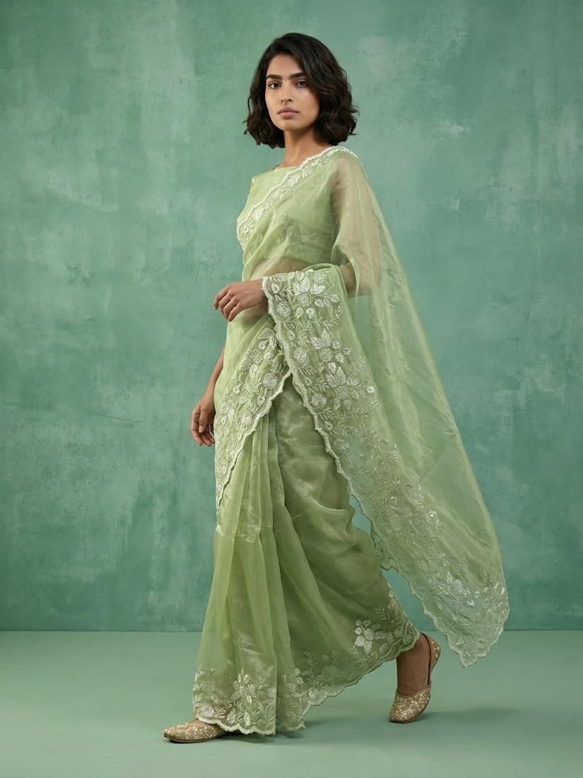 Trendy Pure Chanda Silk Saree With Flower Embroidery Work