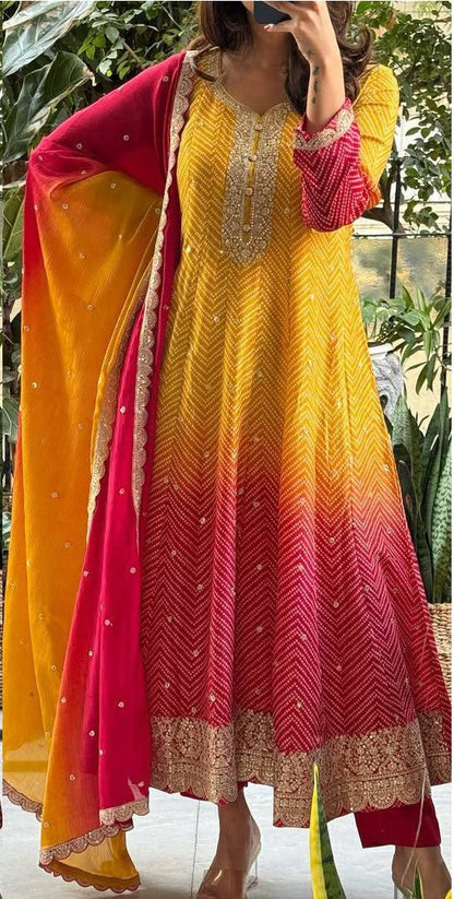 Latest Dual-Tone Salwar Suit With Embroidery Work