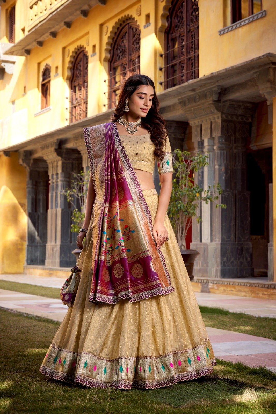 Trendy Shimmer Organza Lehenga Choli With Zari Weaving