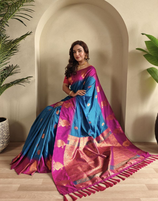 Elegant Dual Tone Silk Saree Along With Unique Peacock Motifs In Border