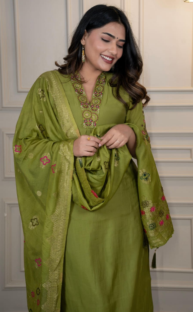 Premium Green Roman Silk Hand Work Kurta Set With Nylon Dupatta