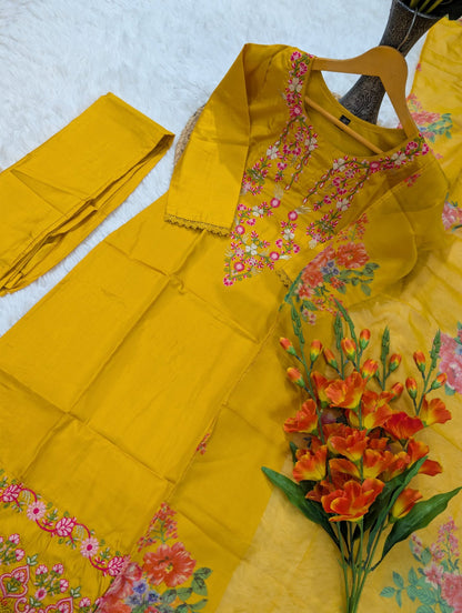 Gorgeous Viscose Kurti Set With Sequins Embroidery Work