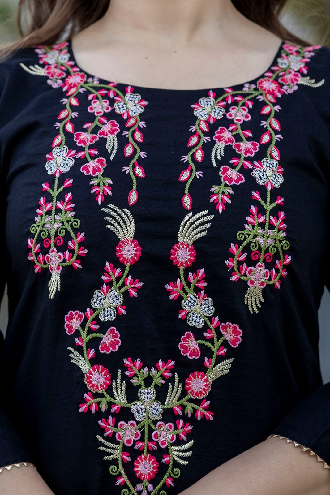 Gorgeous Viscose Kurti Set With Sequins Embroidery Work