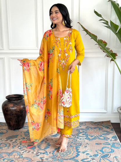 Gorgeous Viscose Kurti Set With Sequins Embroidery Work