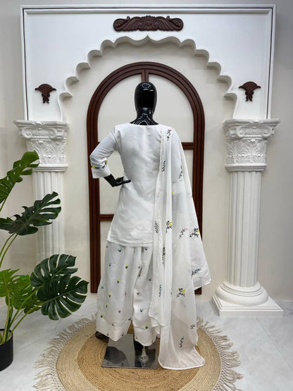 Classy White Chanderi Salwar Suit Set With Thread Work