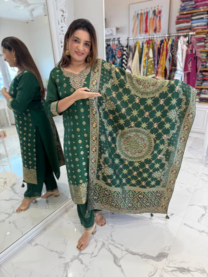 Trendy Emerald Banarasi Suit Set With Printed Work