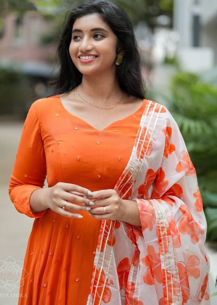 a8f49b26-49e3-48e2-b1ee-8ba4b8489244